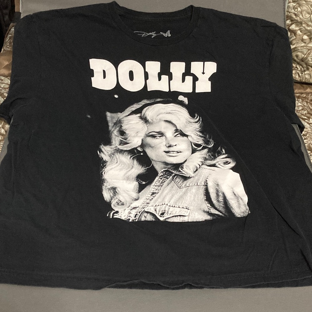 Dollcake Black Graphic Tee
